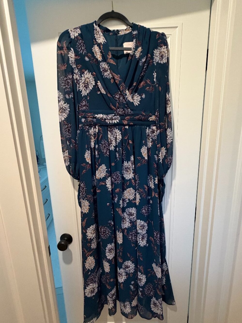 Gal Meets Glam Maxi Dress – Size 2